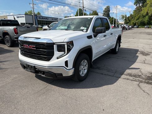 Used 2023 GMC Sierra 1500 Pro w/ Pro Value Package AWD/4WD image 6