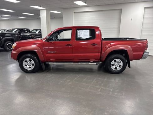 Used 2013 Toyota Tacoma PreRunner image 4