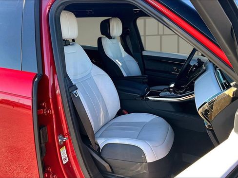 Used 2023 Land Rover Range Rover Sport First Edition image 7