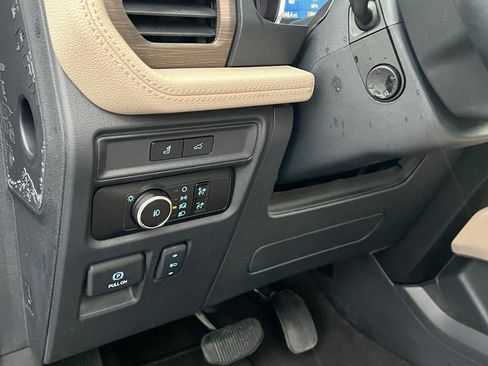 Used 2024 Ford Expedition Max Limited image 28