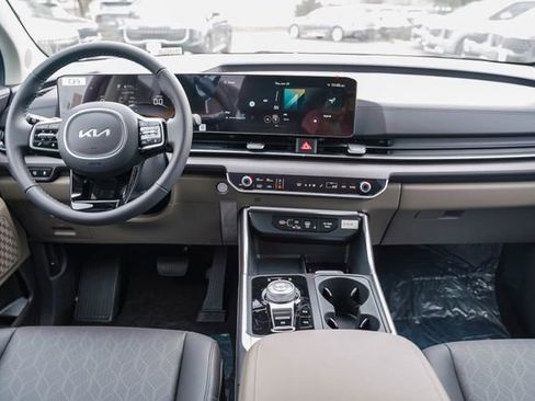 New 2026 Kia Carnival EX FWD image 15