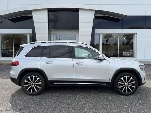 Used 2021 Mercedes-Benz GLB 250 4MATIC image 14