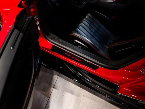 Used 2022 Bugatti Chiron Pur Sport image 27