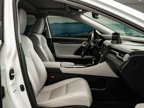 Used 2022 Lexus RX 450hL Luxury w/ Cold Area Package (CT) image 26