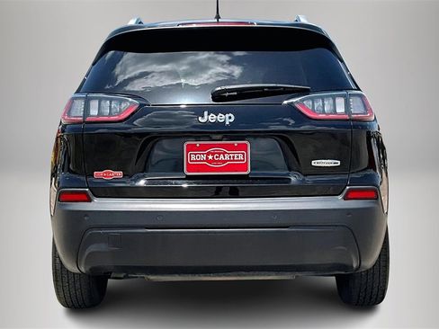 Used 2021 Jeep Cherokee Latitude Plus image 6