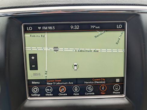 Used 2018 Jeep Grand Cherokee Limited AWD/4WD image 4