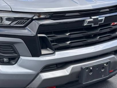 Used 2024 Chevrolet Colorado Z71 w/ Z71 Convenience Package 2