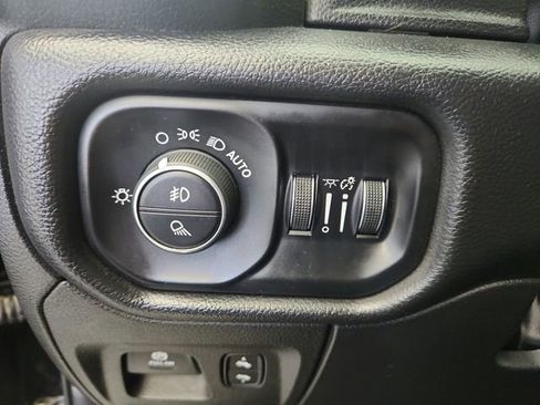 Used 2022 RAM 1500 Laramie image 30