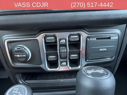 New 2025 Jeep Wrangler Sport S image 20