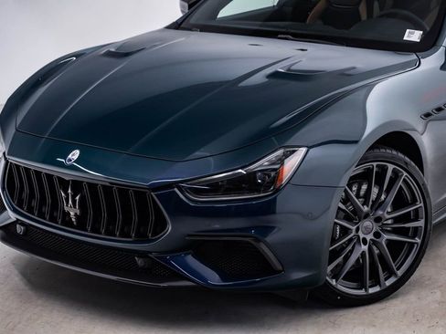 Used 2024 Maserati Ghibli Trofeo image 4