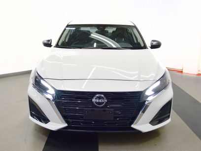 Used 2025 Nissan Altima 2.5 SV