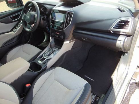 Used 2021 Subaru Forester AWD/4WD image 25