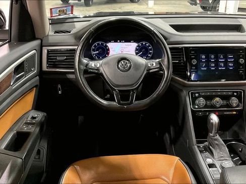 Used 2018 Volkswagen Atlas SEL Premium image 5