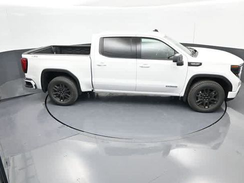 New 2025 GMC Sierra 1500 Elevation image 68