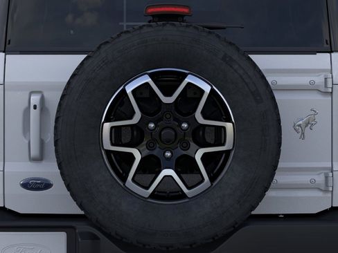 New 2025 Ford Bronco Outer Banks image 24