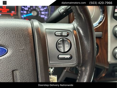 Used 2016 Ford F350 Lariat w/ Lariat Interior Package image 33