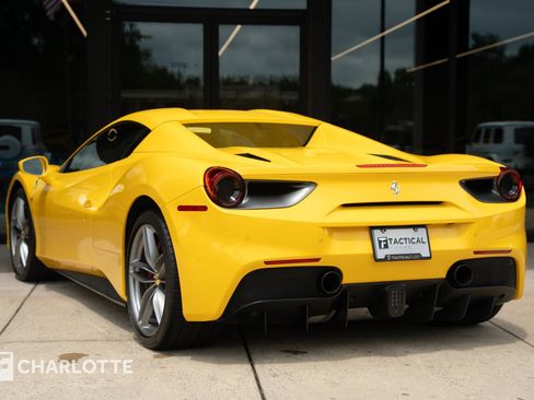 Used 2017 Ferrari 488 Spider image 14