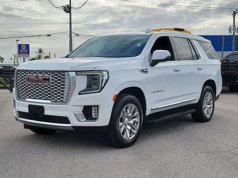 Used 2023 GMC Yukon Denali image 3