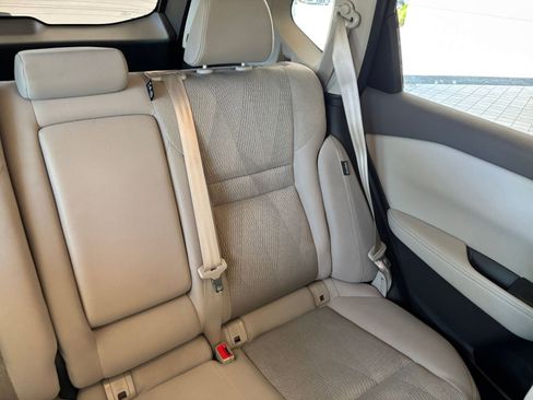 Used 2025 Nissan Rogue SV FWD image 39