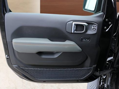 New 2026 Jeep Gladiator Mojave AWD/4WD image 11