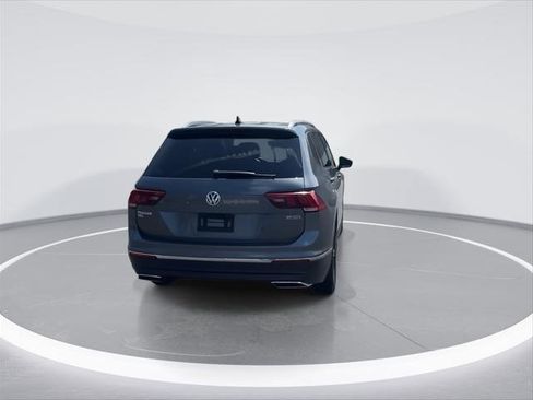 Used 2019 Volkswagen Tiguan SEL AWD/4WD image 7
