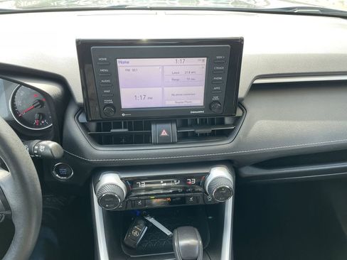 Used 2020 Toyota RAV4 XLE w/ Convenience Package image 18