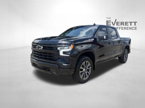 Used 2024 Chevrolet Silverado 1500 RST AWD/4WD image 3