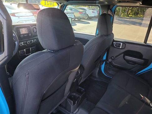 Used 2021 Jeep Wrangler Unlimited Willys image 10