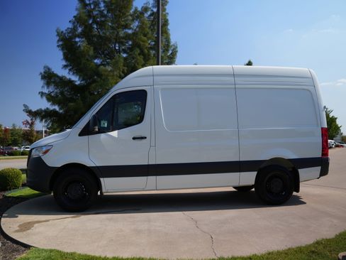 New 2025 Mercedes-Benz Sprinter 2500 image 4