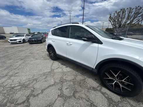 Used 2017 Toyota RAV4 SE w/ Advanced Technology Package FWD image 11