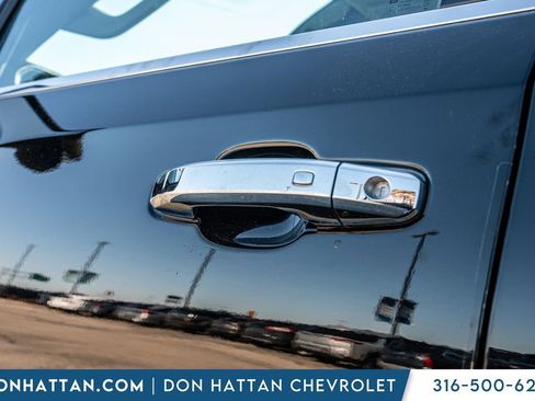 Used 2025 GMC Sierra 1500 SLT AWD/4WD image 30