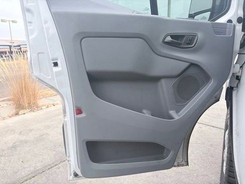 Used 2017 Ford Transit 350 XLT image 22