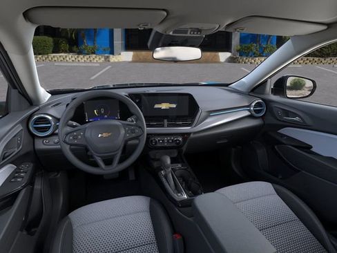 New 2025 Chevrolet Trax LT FWD image 15