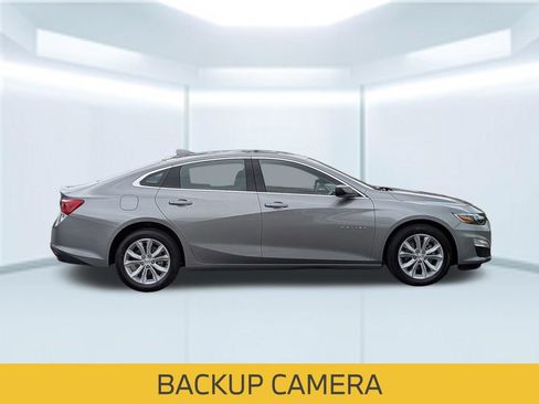 Used 2025 Chevrolet Malibu LT FWD image 9