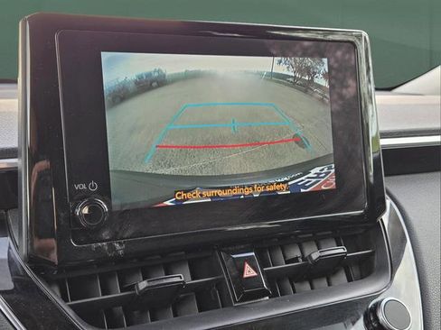 Used 2024 Toyota Corolla Cross LE FWD image 24