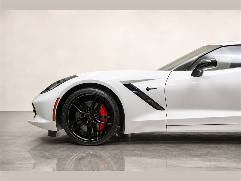 Used 2016 Chevrolet Corvette Stingray Coupe w/ 3LT Preferred Equipment Group RWD image 9