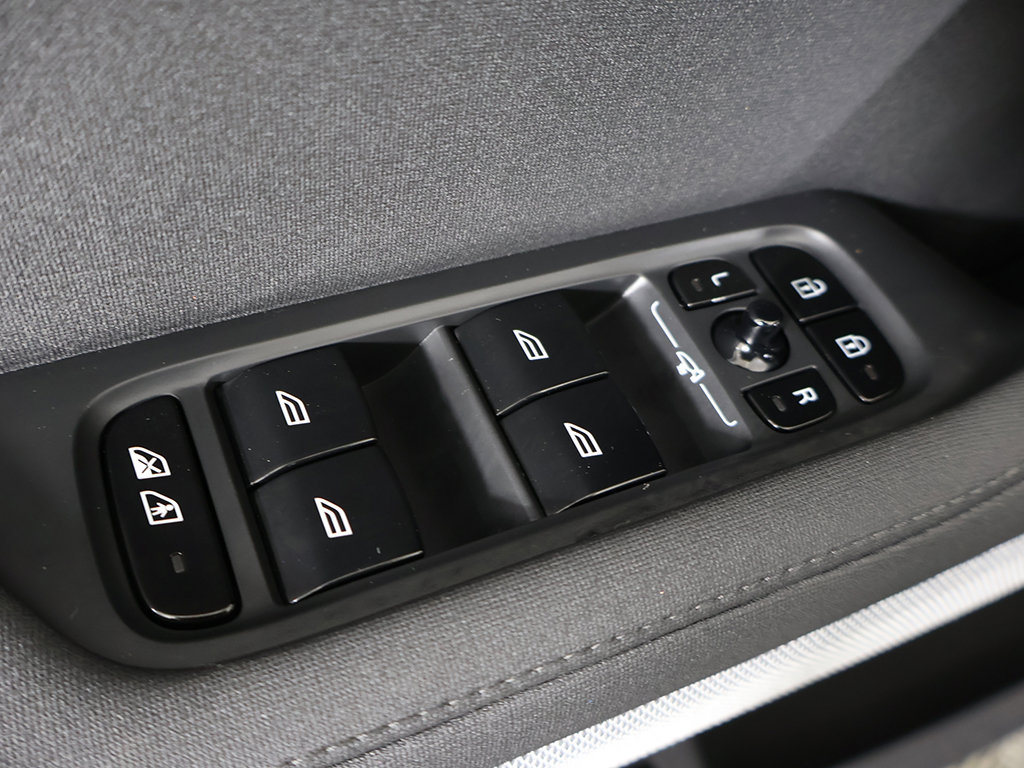 Used 2024 Polestar Polestar 2 AWD/4WD image 39