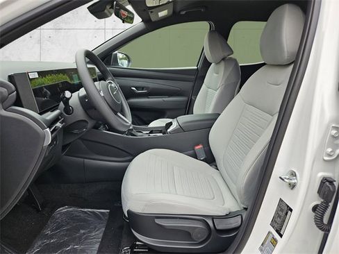 New 2026 Hyundai Santa Cruz SE image 5