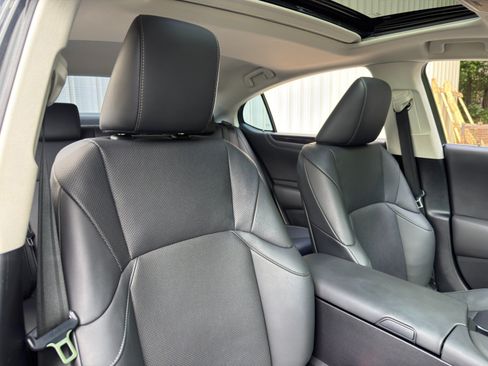 Used 2020 Lexus ES 350 w/ Premium Package FWD image 41