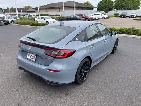Used 2022 Honda Civic Sport image 5