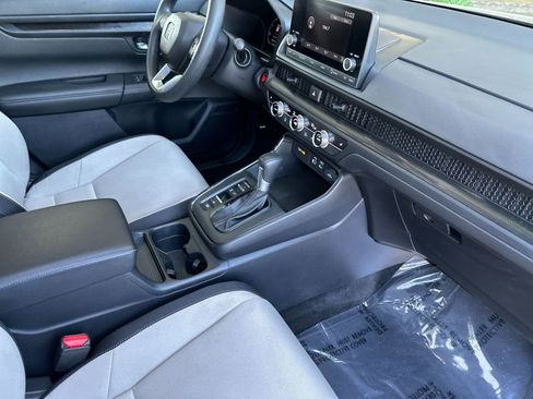 Used 2025 Honda CR-V EX image 15