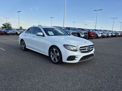 Used 2020 Mercedes-Benz E 350 4MATIC Sedan image 7