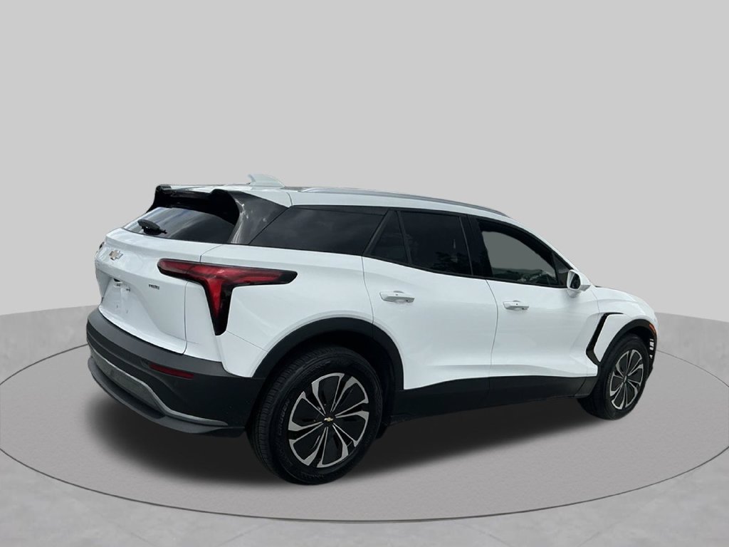 Used 2024 Chevrolet Blazer EV LT AWD/4WD image 13