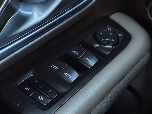 Used 2022 GMC Yukon SLT image 19