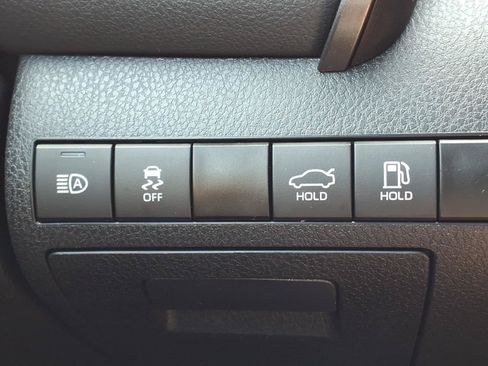 Used 2024 Toyota Camry SE FWD image 18