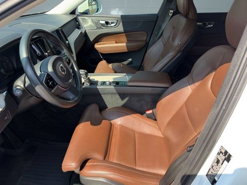 Used 2019 Volvo XC60 T5 Inscription w/ Protection Package Premier FWD image 5