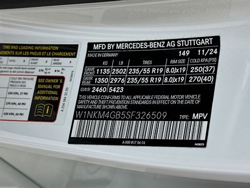 Used 2025 Mercedes-Benz GLC 300 image 32