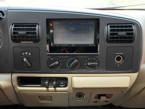 Used 2005 Ford F350 XLT AWD/4WD image 23