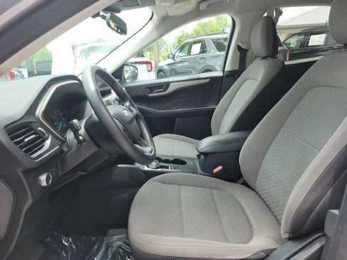 Used 2022 Ford Escape SE FWD image 11