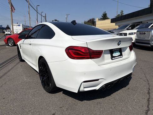 Used 2018 BMW M4 Coupe w/ Competition Package RWD image 5